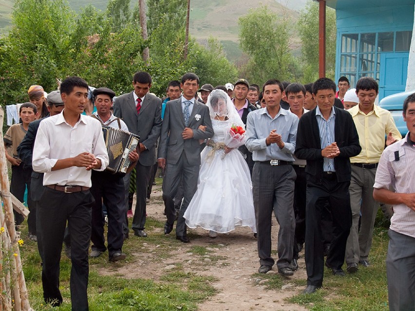 Kirgistan - Porywanie kobiet...
