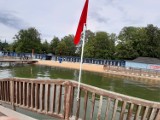 Sinice w Trzesiecku, czerwona flaga na plażach. Problem z aeracją jeziora [zdjęcia]