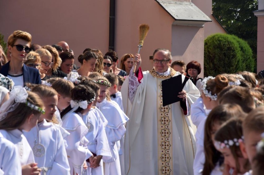 Komunia w Chodzieży: Trzecia uroczystość w parafii św. Floriana [ZDJĘCIA]