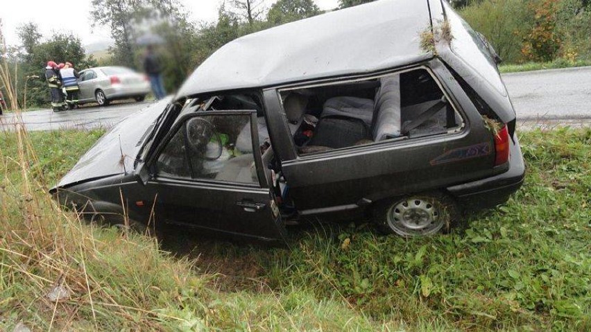 Mochnaczka Niżna.  Wypadek zablokował drogę do granicy