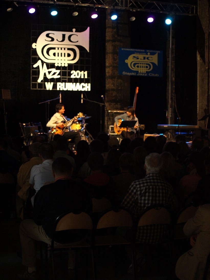 Jazz w Ruinach 2011: Max Klezmer Band i Cheung &amp; Strączek na zakończenie festiwalu [ZDJĘCIA]