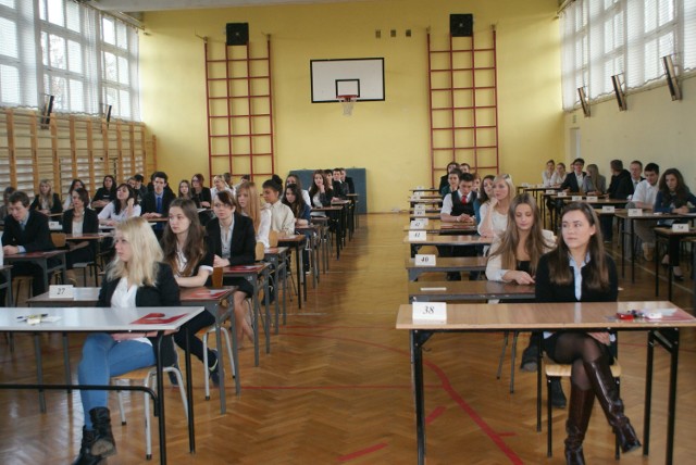 Próbna matura z matematyki w V LO z Oddziałami Dwujęzycznymi i w III LO