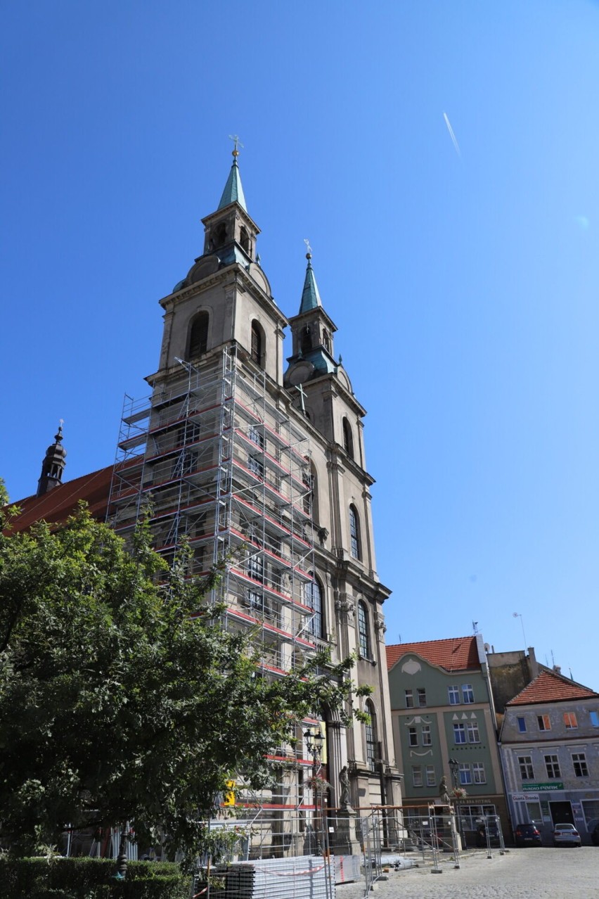 Remont kościoła w Brzegu.