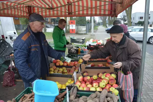 Ile kosztują wielkanocne palmy, warzywa na rynku w Karsznicach? Sprawdziliśmy ceny