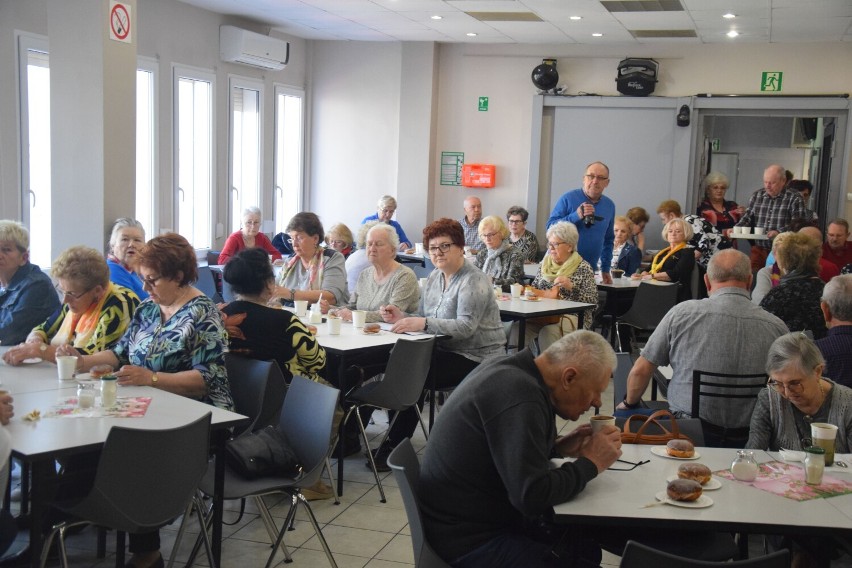 Wiceprzewodniczący Sejmiku Województwa Wielkopolskiego w Klubie Relax. Marek Gola spotkał się ze śremskimi seniorami