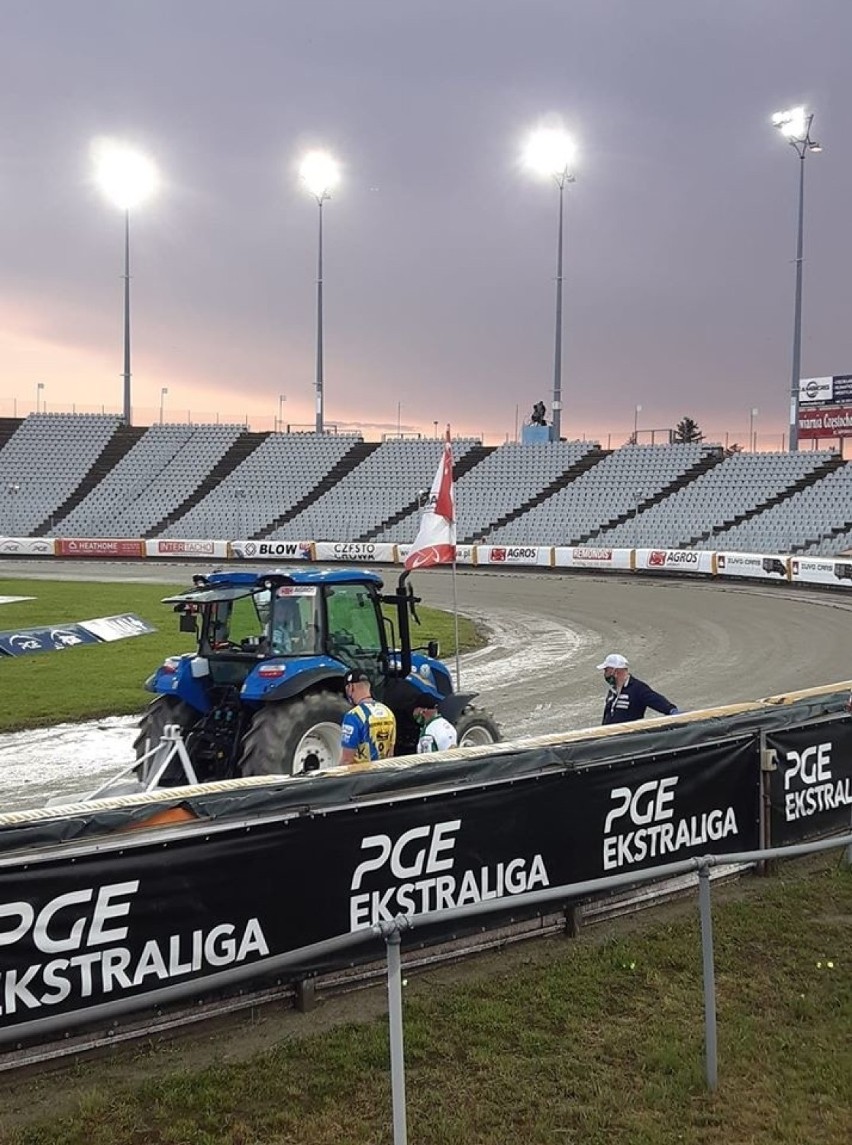 Niestety ulewa storpedowała inaugurację PGE Ekstraligi w...