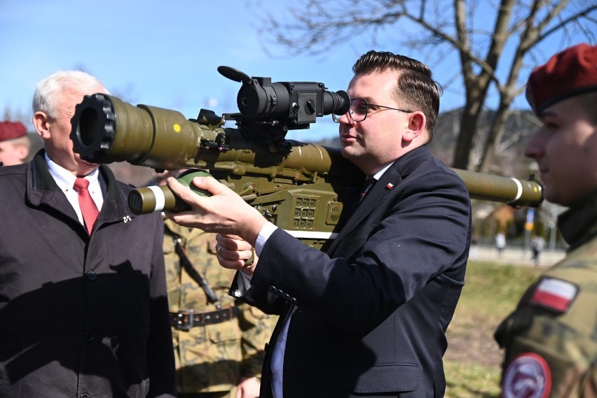 Wojskowe Targi Służby i Pracy w Limanowej.