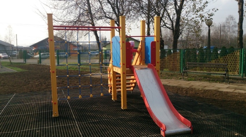 Plac zabaw w Jastrzębiu: Powstały nowe atrakcje dla dzieci ZDJĘCIA
