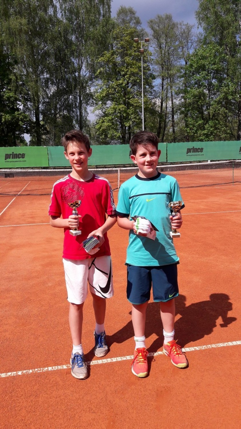 Otwarte Mistrzostwa Sieradza młodych tenisistów. Inauguracja sezonu z udziałem 25 sportowców