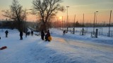 Tor saneczkowy w Kaliszu. Chętnych do zjeżdżania nie brakowało. ZDJĘCIA