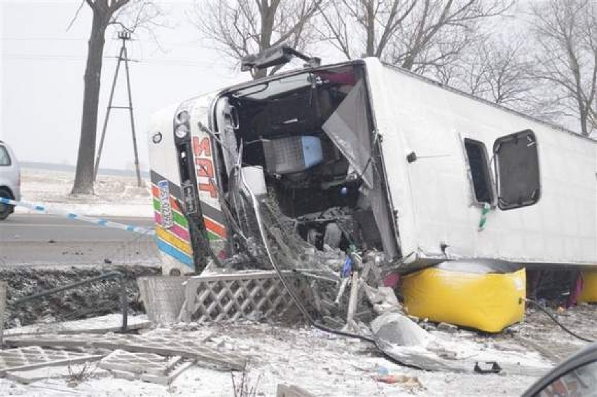 wypadek autokariu koło Włocławka