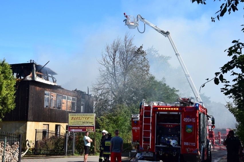 Pożar pustostanu w Stegnie. Budynek palił się dwa razy w ciągu jednego dnia