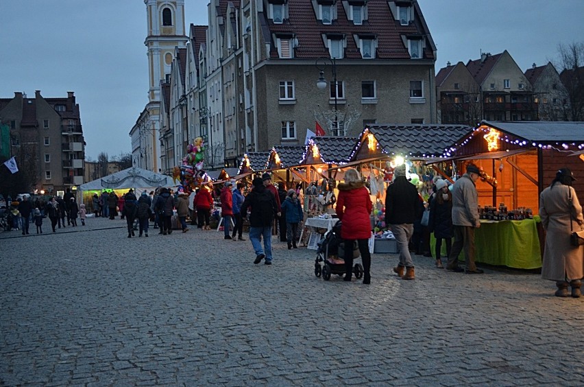 Głogów: Święty Mikołaj przejął klucze do miasta. DUŻO ZDJĘĆ I FILMY