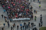 Międzynarodowy Strajk Kobiet w Krakowie [DUŻO ZDJĘĆ, WIDEO]