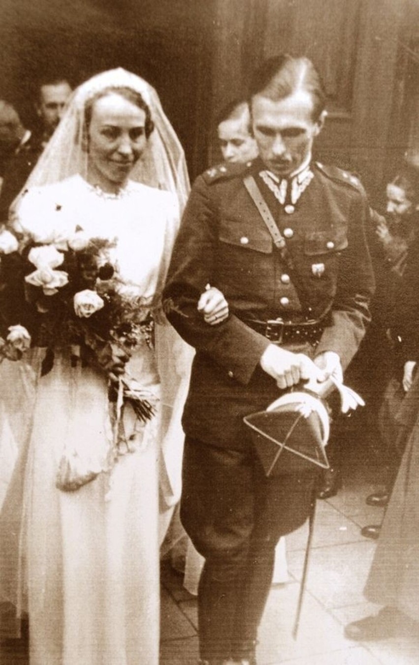 30 kwietnia 1938 roku. Ślub Róży Żółtowskiej i Jana...