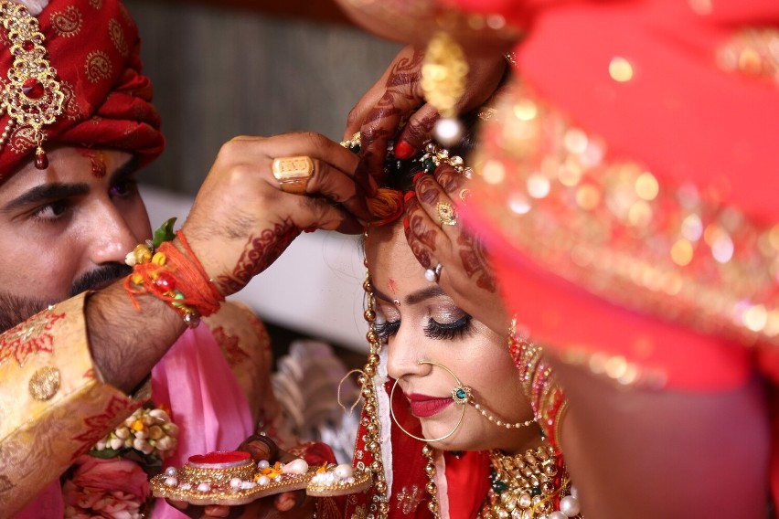 Hinduskie zaślubiny to prawdziwy spektakl i ważne wydarzenie...