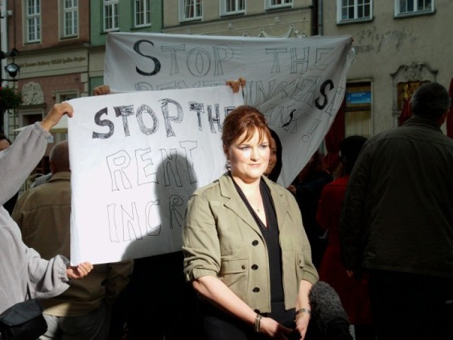 Relację z Gdańska stacji CNN zakłóciła grupa Nic O Nas Bez Nas, ...