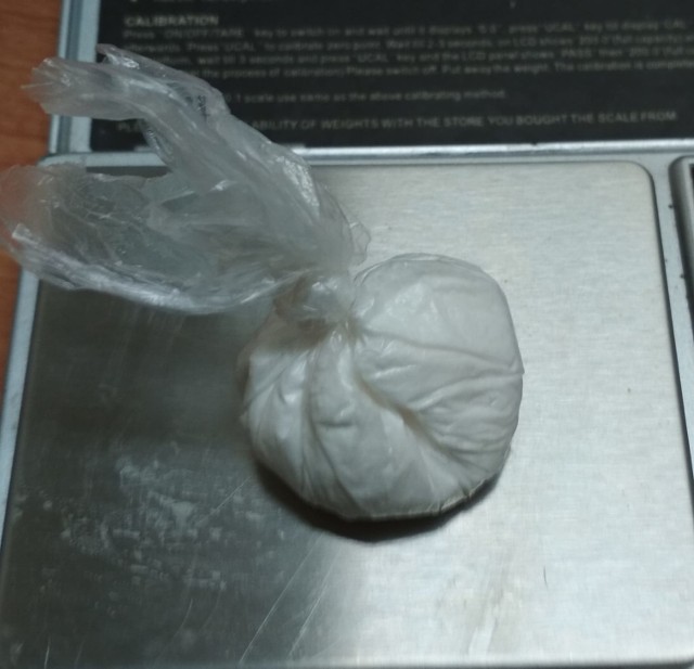 W samochodzie i mieszkaniu 39-latka policjanci zabezpieczyli łącznie ponad 250 gramów amfetaminy