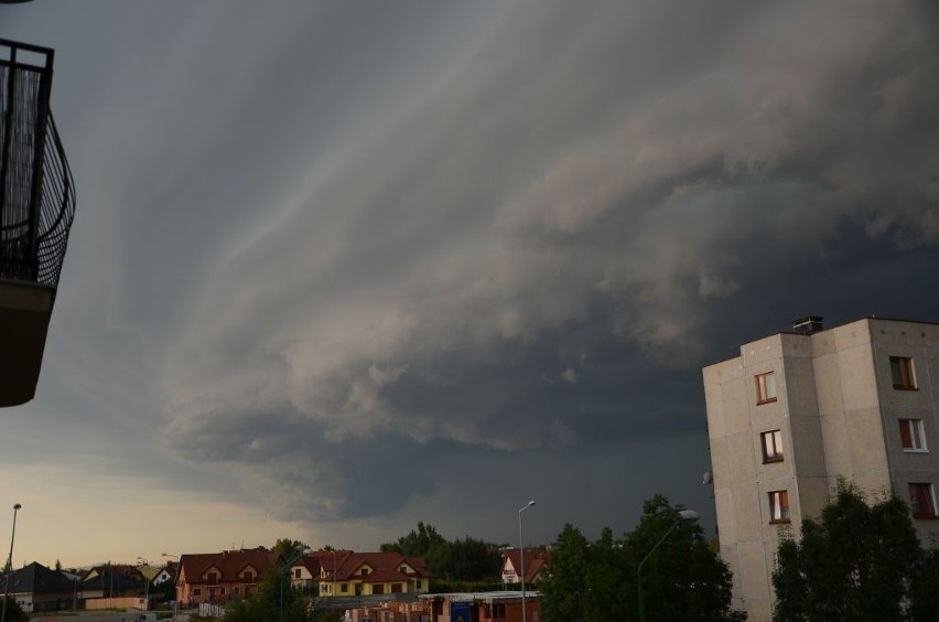 Front burzowy nad Legnicą (ZDJĘCIA)