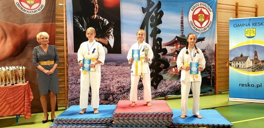 Sukces świnoujskich karateków! Z Wojewódzkiej Olimpiady wrócili z medalami