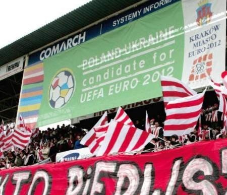 Udział Krakowa w mistrzostwach Euro 2012 był promowany na meczach ligowych. Wszystko na nic FOT. JACEK KOZIOŁ