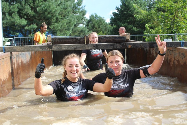 Ekstremalny bieg z przeszkodami na terenie festiwalowego pola. Ale się działo! Runmageddon -> 6 km -> rekrut.

Przeczytaj też:  Woodstock 2017: Dziewczyny, które "upolował" fotoreporter 

