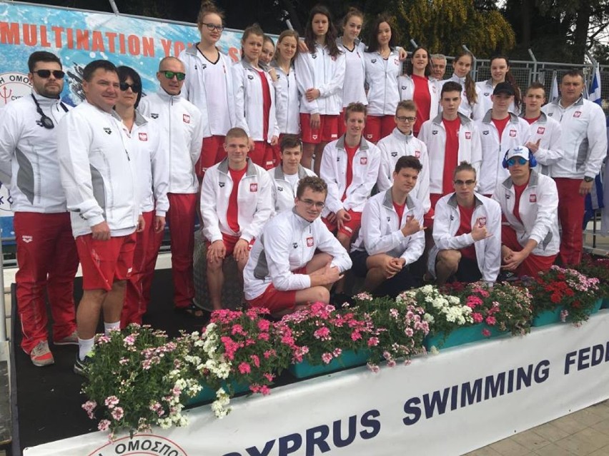 Kaliska pływaczka Julia Maik wraz z koleżankami z kadry narodowej pobiła dwa rekordy Polski! [FOTO]