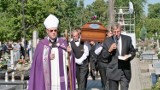Ksiądz kanonik Ryszard Balik został pochowany na cmentarzu św. Piotra w Gnieźnie [FILM]