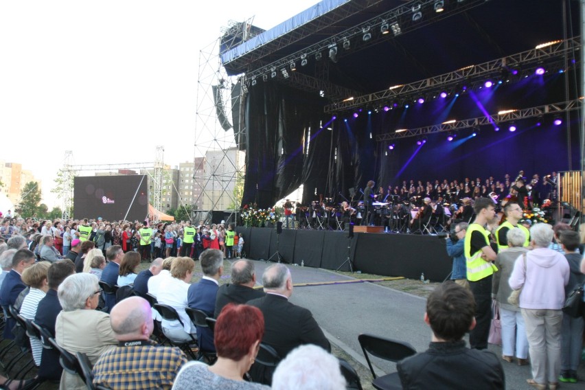 Tak wyglądał ubiegłoroczny koncert Piotra Rubika na Placu...