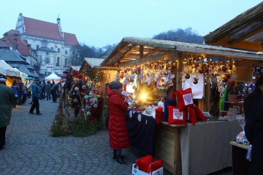 Wycieczka rozpoczyna się w sobotę, 22 grudnia na Rynku o...