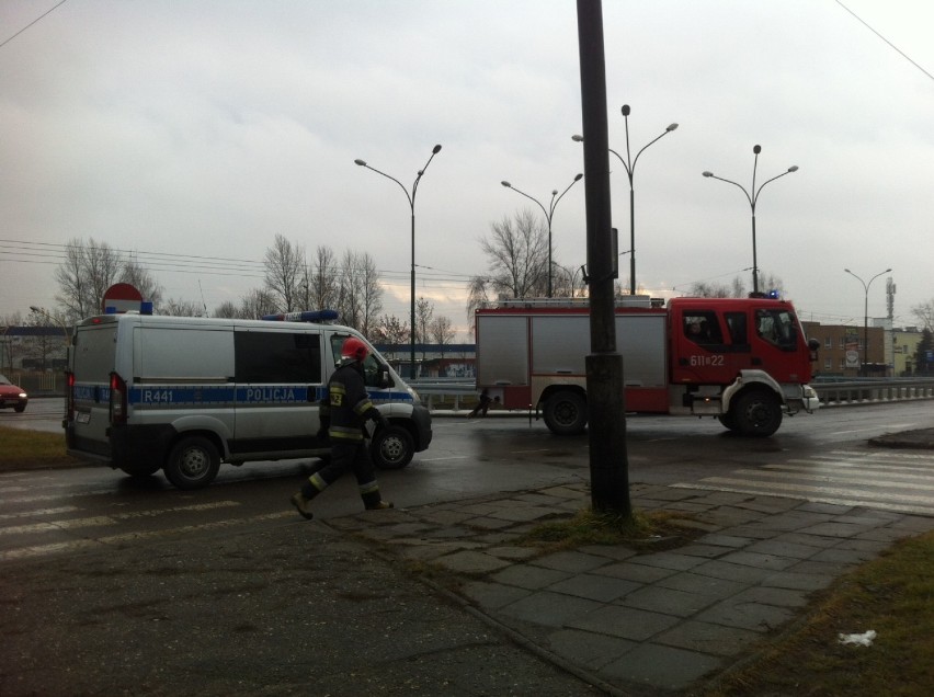Wypadek w Sosnowcu na ul. Narutowicza. Dachował samochód
