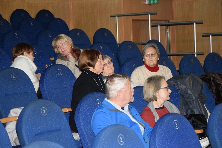 Grudniowa odsłona "Dyskusyjnego Klubu Filmowego dla seniorów" w Skierniewicach