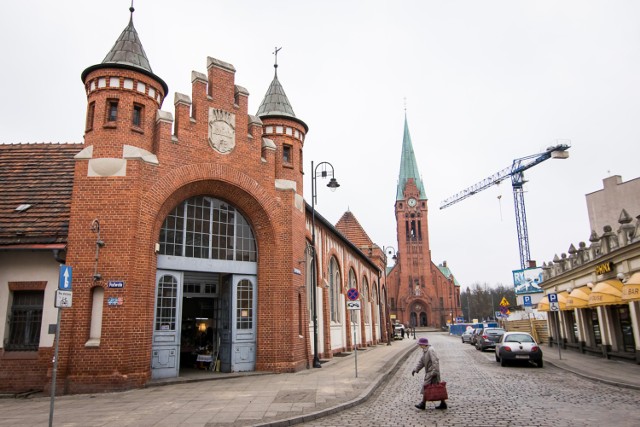 Hala targowa została zbudowana w 1906 roku, od początku w budynku zajmowano się handlem.