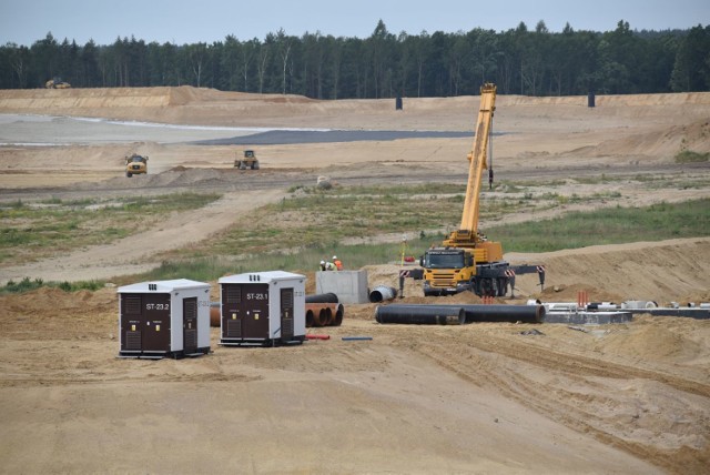 Kwatera Południowa Żelaznego Mostu prawie gotowa.