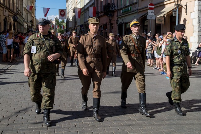 05.08.2017 krakow 
kadrowka uroczystosci przygotowania do wymarszu strzelcy
 przemarsz na wawel 
fot. anna kaczmarz / dziennik polski / polska press