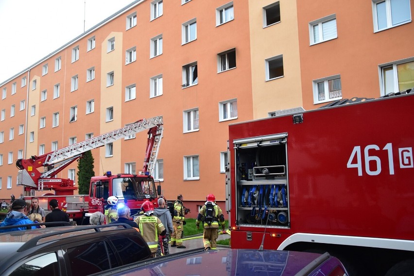 Do pożaru doszło w mieszkaniu znajdującym się na II piętrze...
