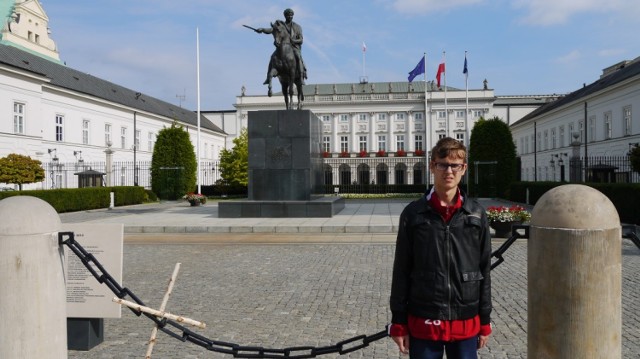Fundacja Mam Marzenie zorganizowała 16-letniemu Pawłowi z Wałbrzycha wycieczkę do Warszawy i zwiedzanie największych atrakcji stolicy