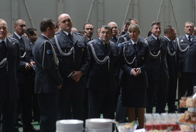 W 42. Bazie Lotnictwa Szkolnego w Radomiu odbyło się spotkanie wigilijne Na spotkanie przybył między innymi wiceminister Wojciech Skurkiewicz, biskup diecezji radomskiej Henryk Tomasik, oraz samorządowcy. Obecni byli również przedstawiciele służb mundurowych i jednostek wojskowych, stowarzyszeń oraz organizacji pozarządowych a także kombatanci, seniorzy lotnictwa, sympatycy lotnictwa oraz żołnierze i pracownicy resortu obrony narodowej. 

