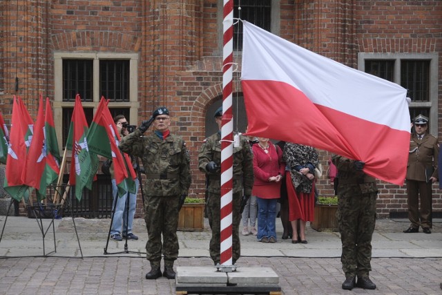 Obchody 100-lecia OSA odbyły się m.in. na Rynku Staromiejskim w Toruniu.