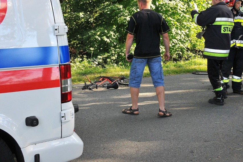 Wypadek na drodze pomiędzy Bełchowem a Łyszkowicami