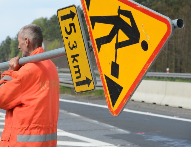 Na wielu trasach w powiecie wągrowieckim można spotkać roboty drogowe