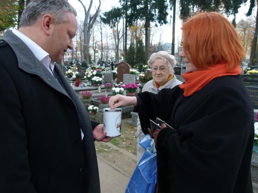 Kwesta na cmentarzu w Zduńskiej Woli zakończona
