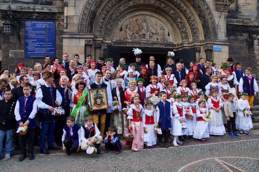 Poświęcenie Pokarmów w Bytomiu na Rozbarku [ZDJĘCIA INTERNAUTY]