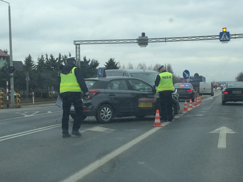 Karambol w Miłocinie w Rzeszowie. Zderzyło się 5 samochodów  [ZDJĘCIA]