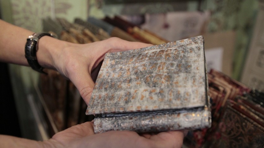 Etui bags - ręcznie robione torby ze skóry powstają w Poznaniu