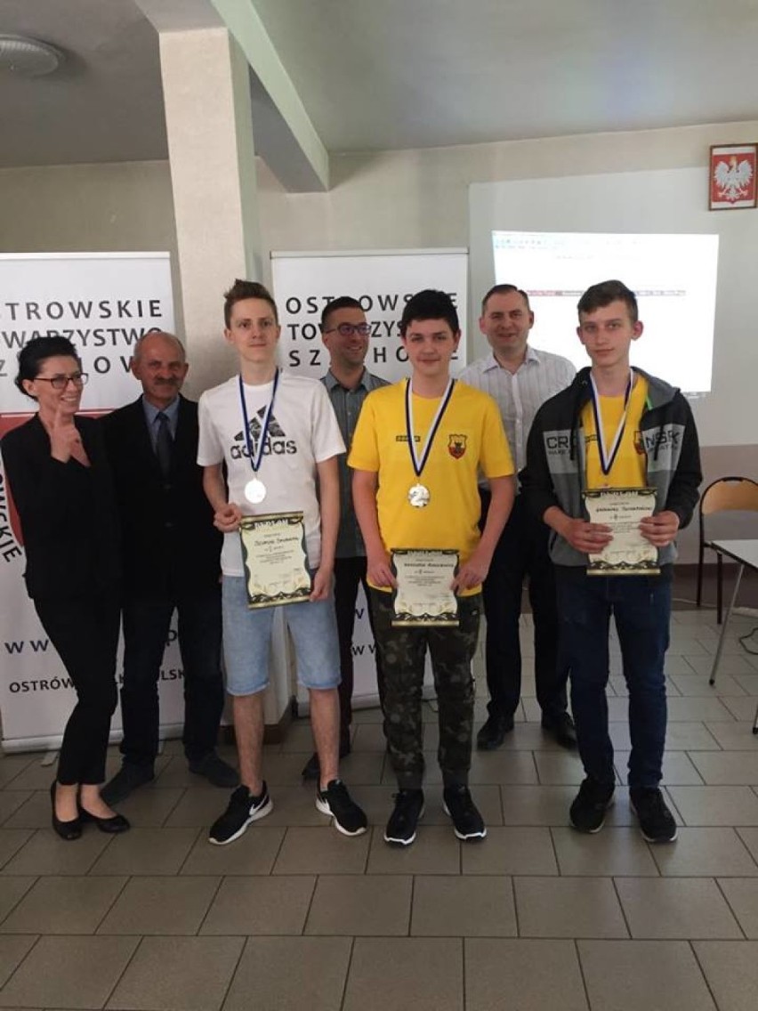 Aż 16 pleszewian awansowało do finałów mistrzostw Wielkopolski juniorów w szachach! [FOTO]