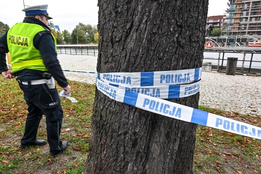 Tragedia na Kanale Kaszubskim w Gdańsku. W czwartek sąd rozpatrzy zażalenie na niearesztowanie sternika barki