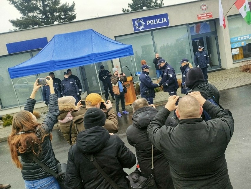 Otwarcie posterunku policji w Rudnikach w powiecie oleskim.