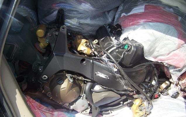 Medyka: Schowali zdemontowane motocykle między używaną odzież
