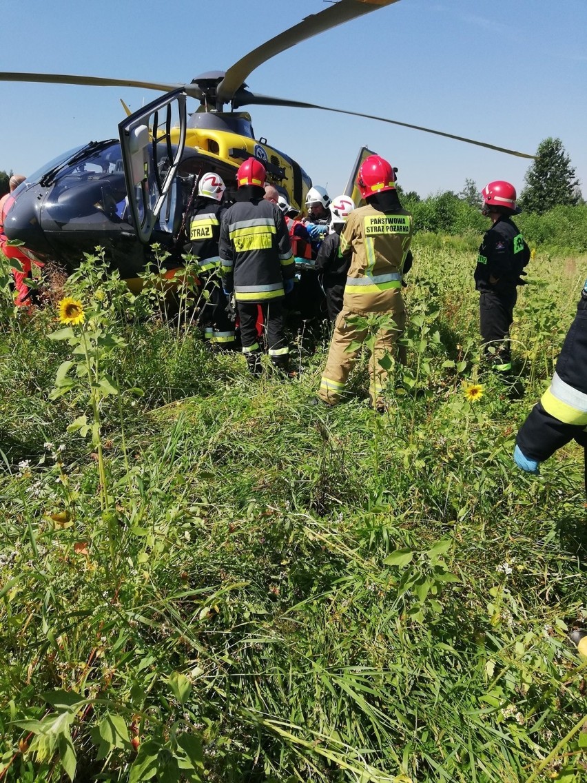 Wypadek z udziałem dwóch motocykli w Siemiechowie. W akcji był helikopter LPR [ZDJECIA]